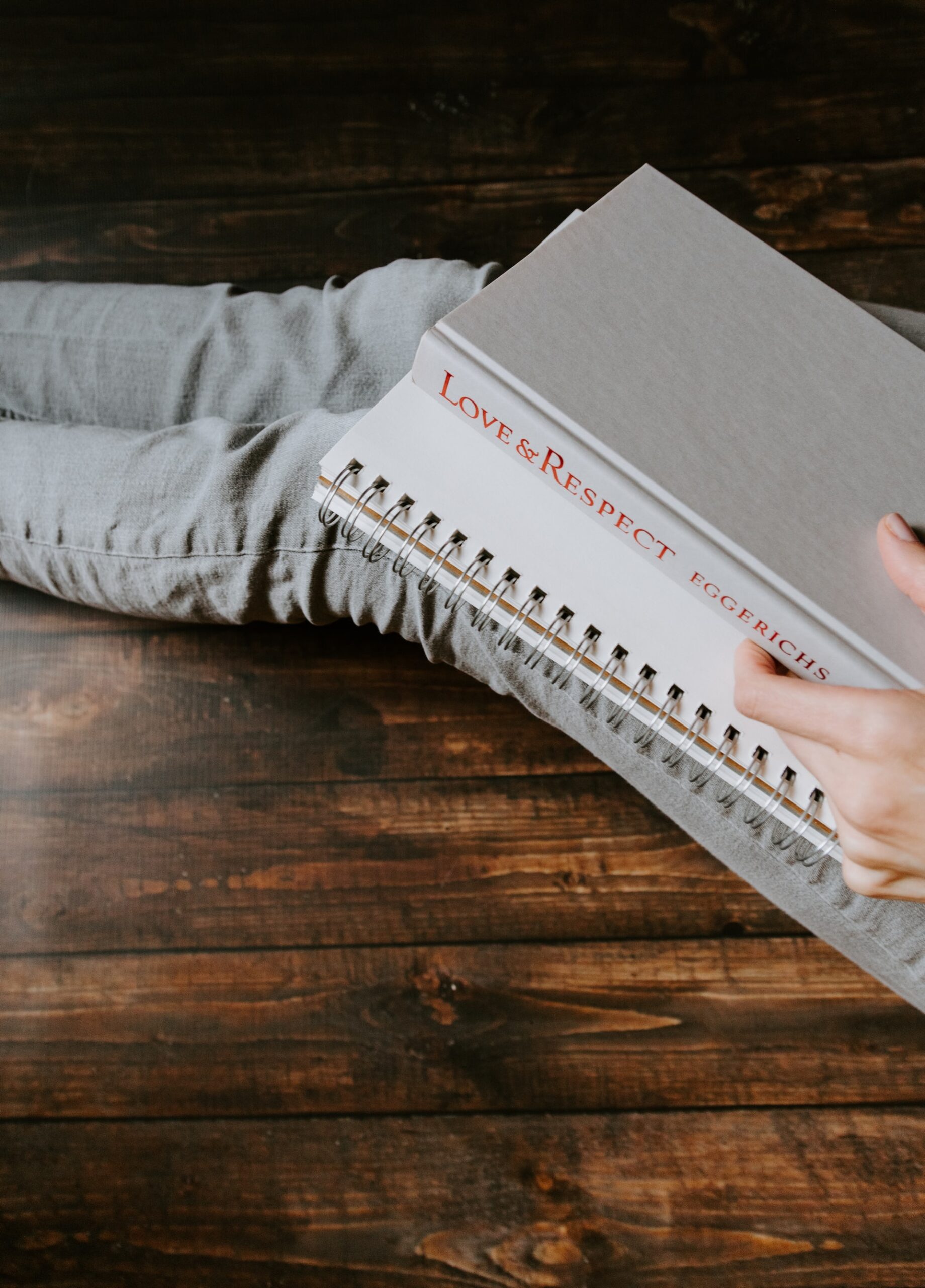 kelly-sikkema-3PIWCNyn-_U-unsplash christian marriage books